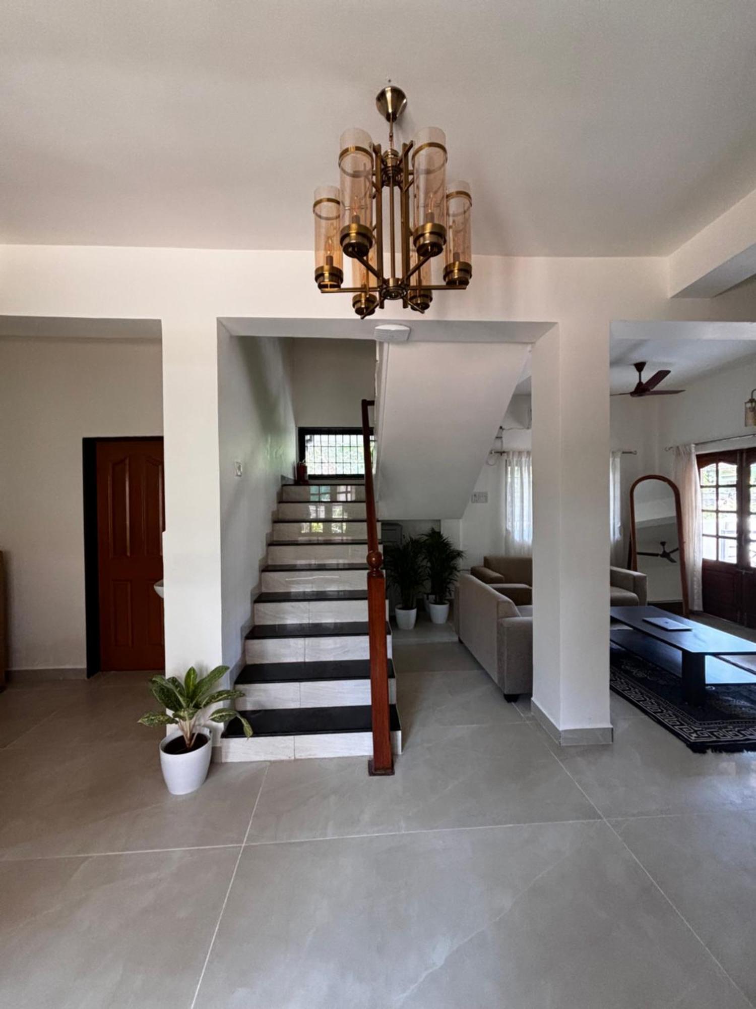 Papa John Villa A كالانغيُت المظهر الخارجي الصورة