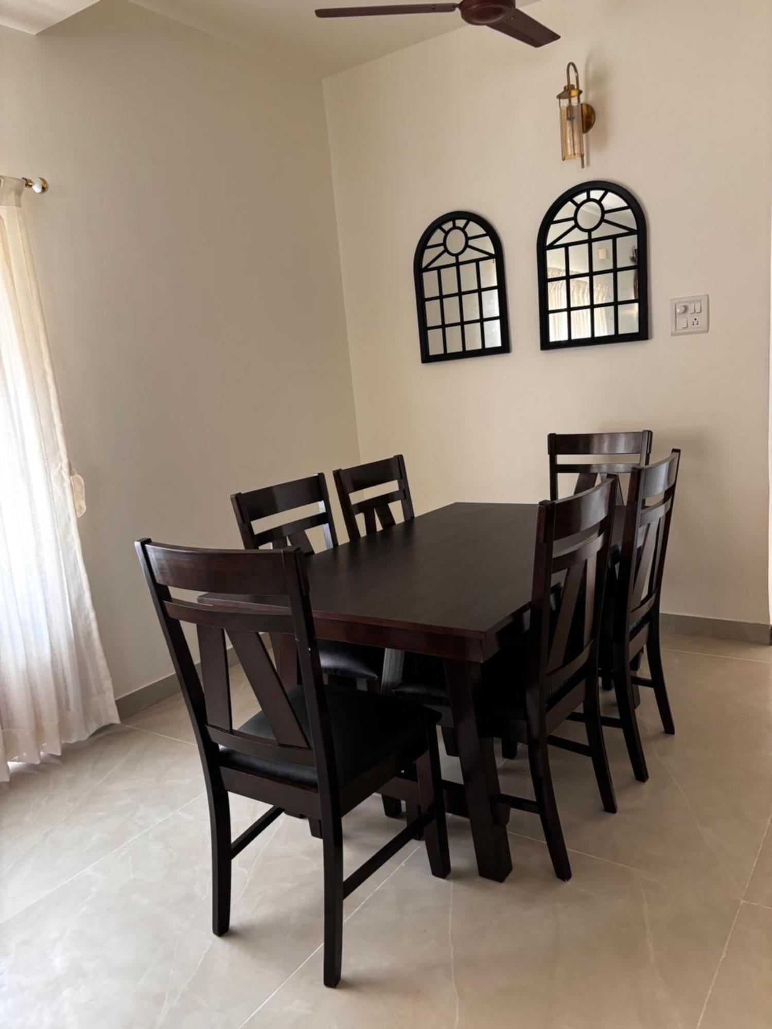 Papa John Villa A كالانغيُت المظهر الخارجي الصورة