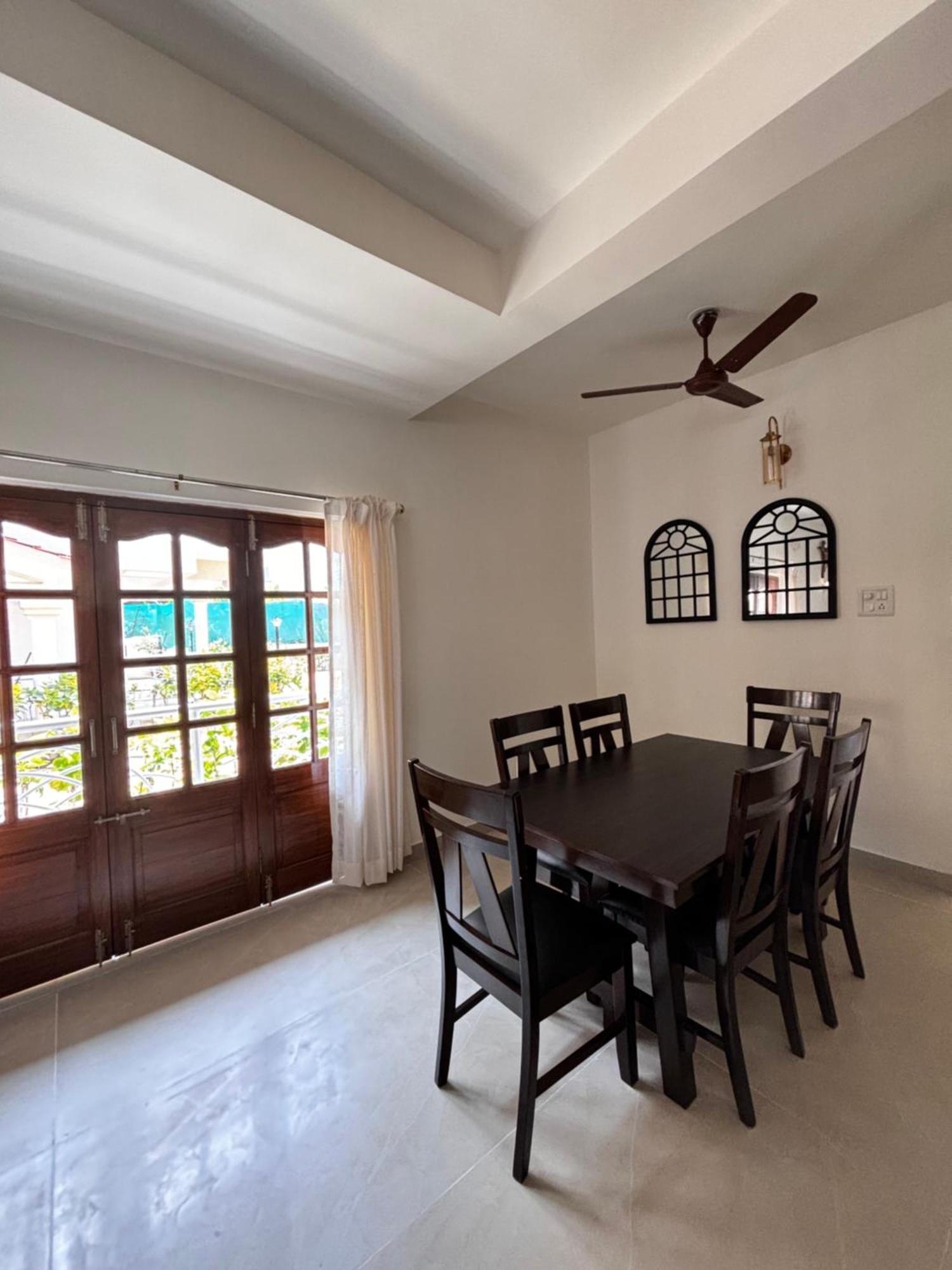 Papa John Villa A كالانغيُت المظهر الخارجي الصورة